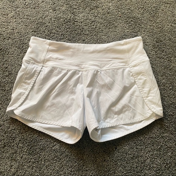 White Lululemon run times short 2 way stretch 4 inch - Picture 3 of 8